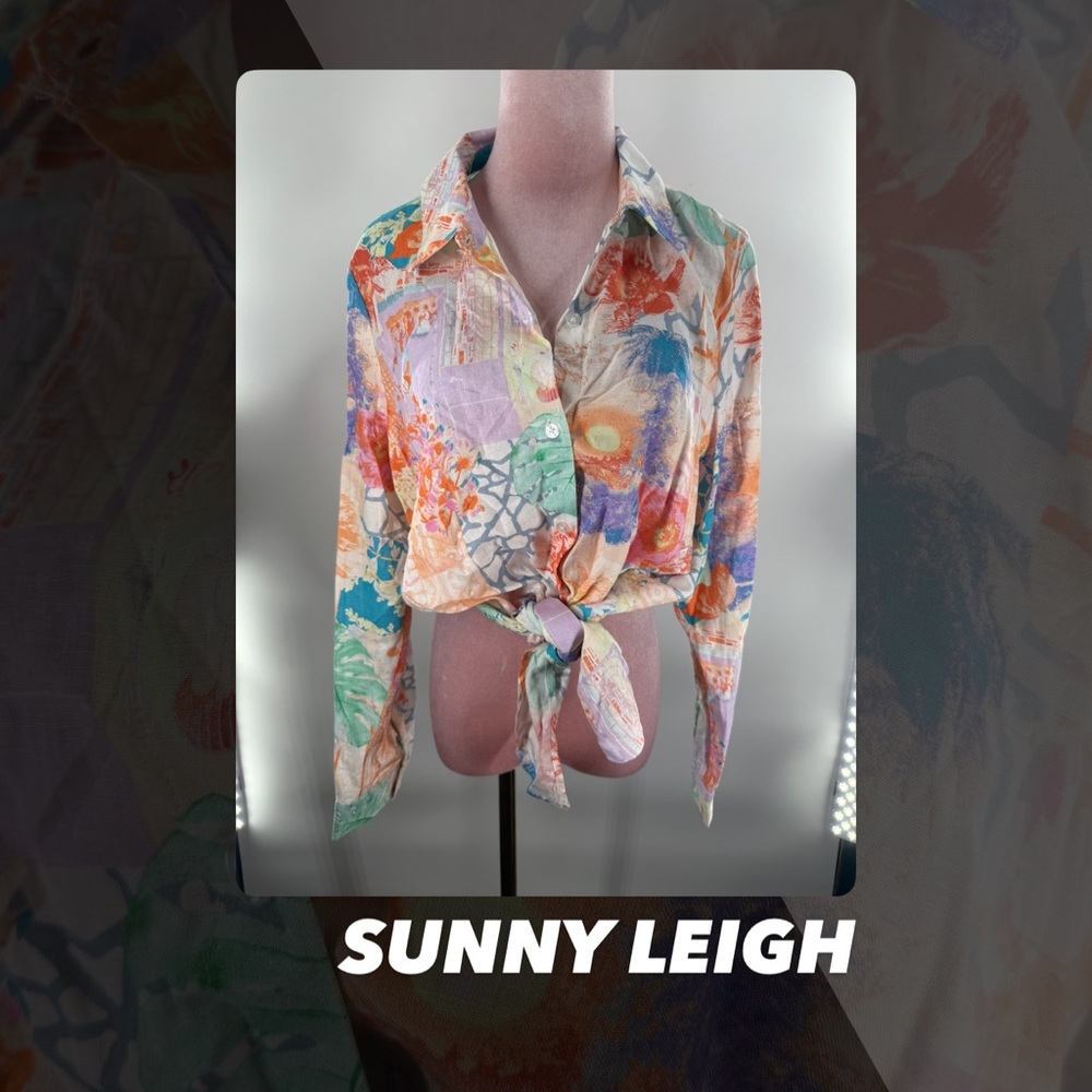 NWOT Sunny Leigh Marine Print Blouse